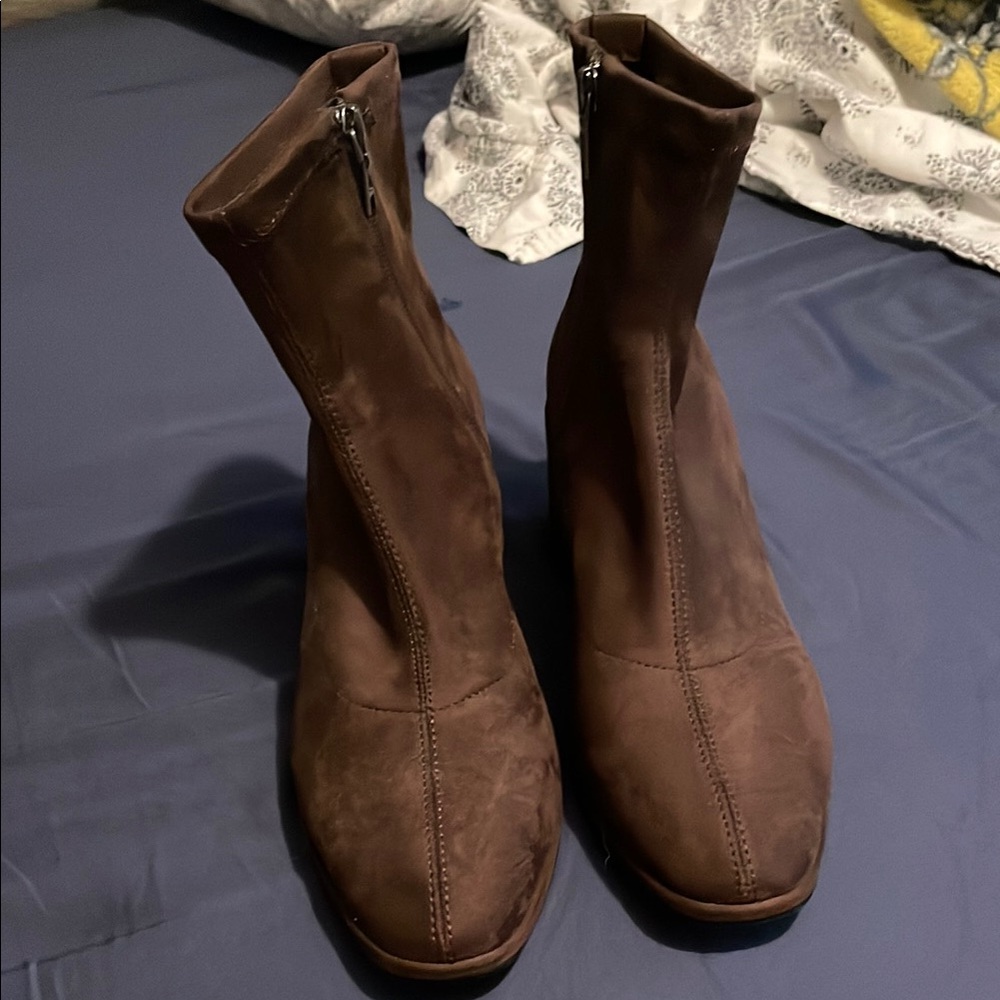 AEROSOLES Brown Ankle Boots